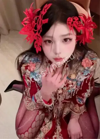 百万粉丝网红古风婚装
