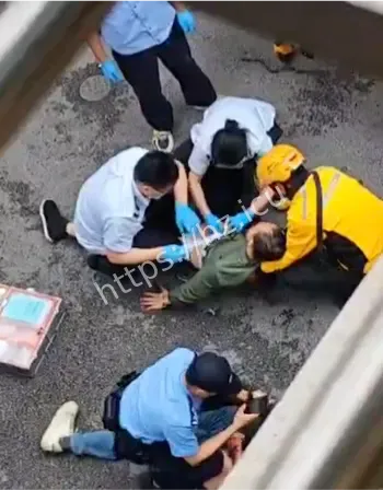 暴力事件网友热议