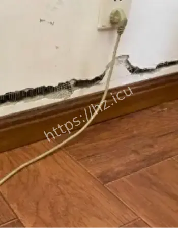 空屋异响引发邻里热议