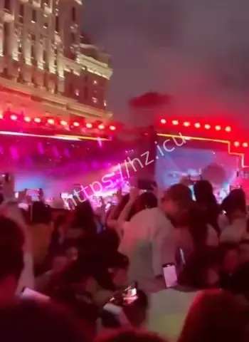 女粉