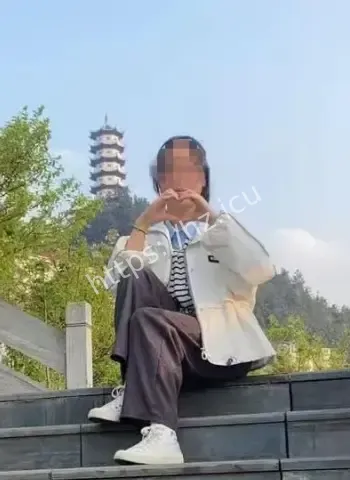 女大学生腹泻死亡