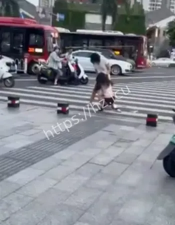 大打出手