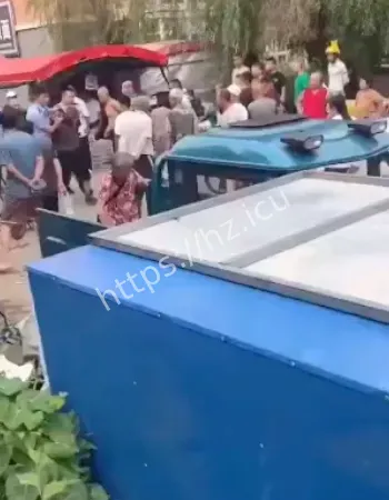 围观群众