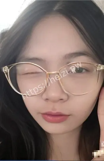 吃瓜梁桦清纯反差