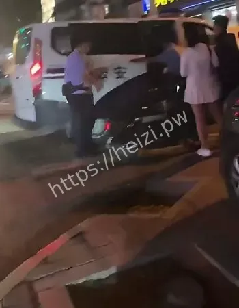 4鸡头1小姐
