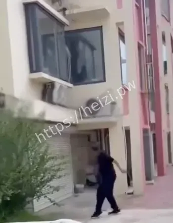 母子齐上阵