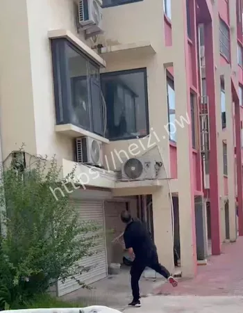 暴打小三母女