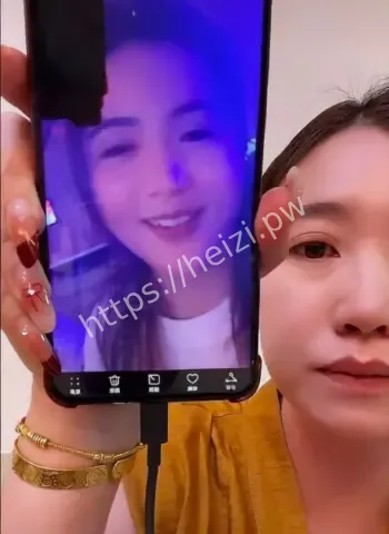 麻子哥婚内出轨