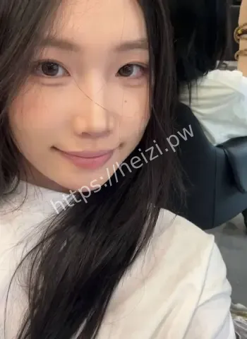私人影院热情侍奉金主