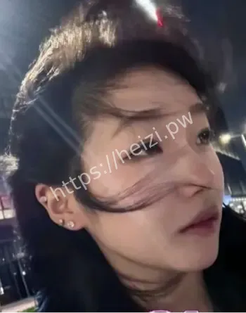吃瓜不吃汉堡反差