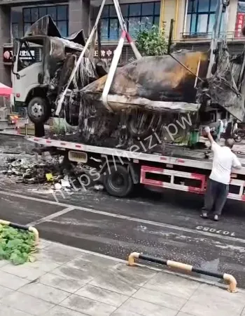电瓶爆炸