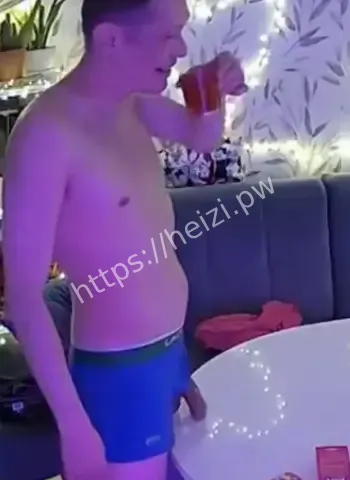 当众激情缠绵太疯狂