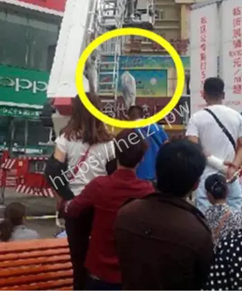 闹市商场墙缝发现遗体悬案