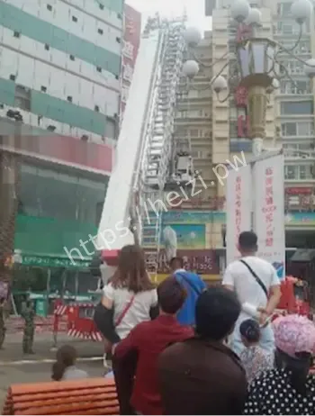 友谊大厦三楼平台藏尸事件