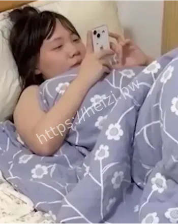 大学生清纯人设崩塌