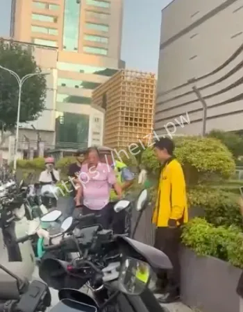 出租车不让外卖小哥
