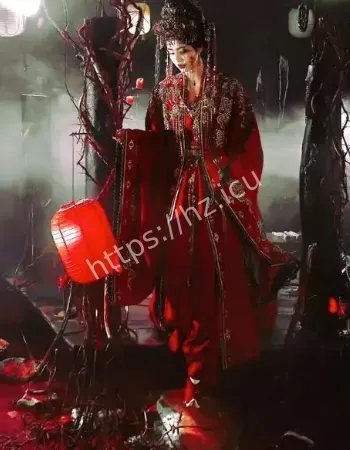 同行多出来红衣女人