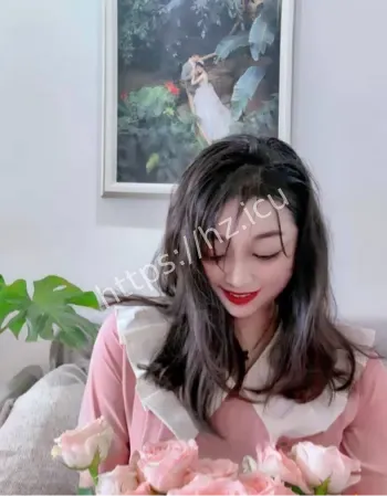足球解说网红反差