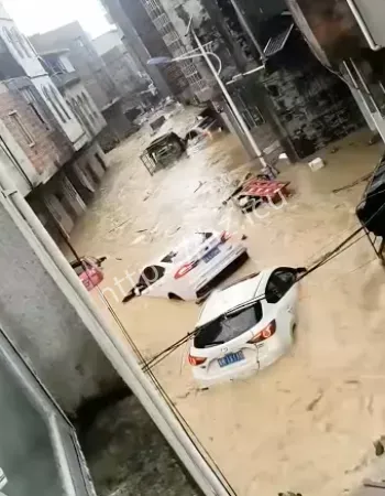 漫堤情况