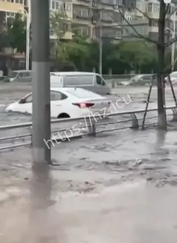 巴威台风华北暴雨影响
