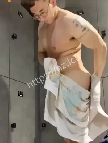 肌肉猛男汗水呻吟