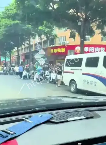 女子出轨遭老公发现