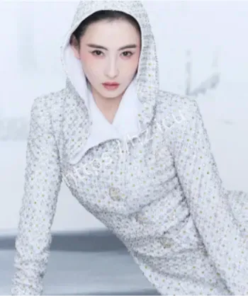 昔日玉女张柏芝跪姿