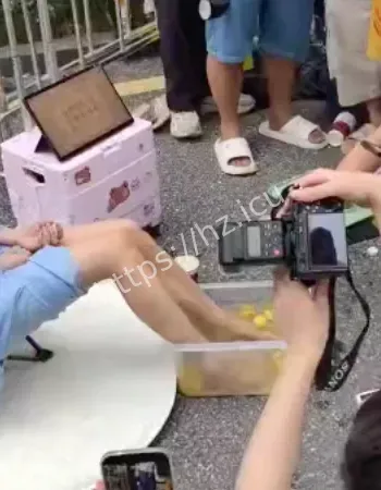 现场顾客络绎不绝