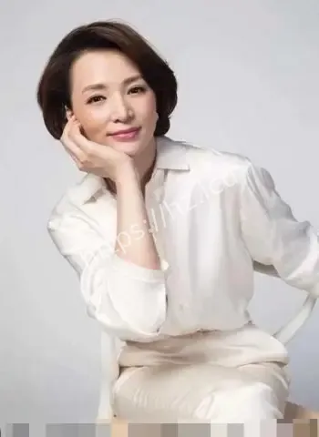 董卿