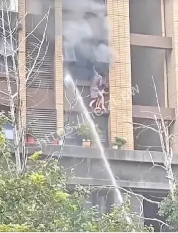 连云港火灾救援现场争议