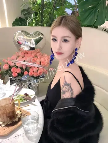 文瑶男友亲密内容