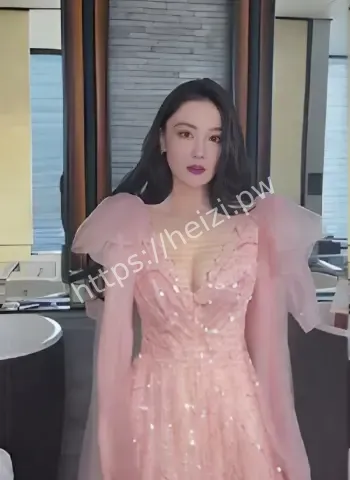 张馨予