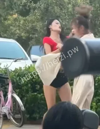 谁也不让谁